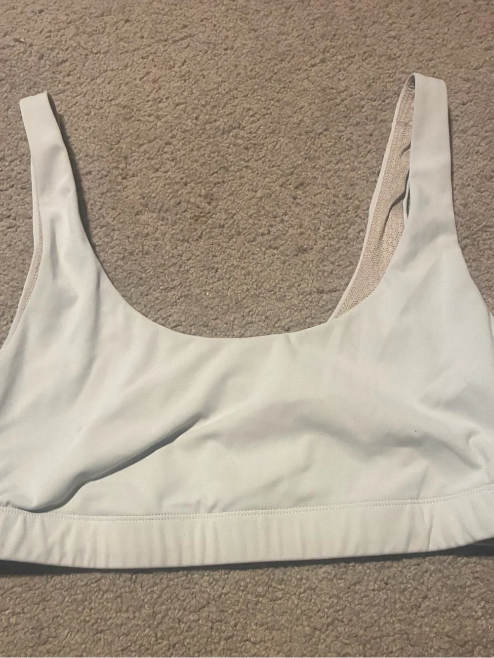 Vuori xl Women’s Scoop Neck Sports Bra - White